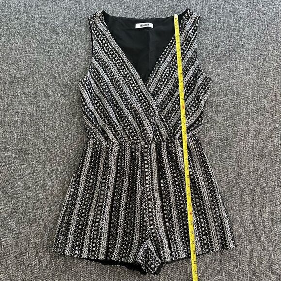 BB Dakota Monochrome Patterned Jumpsuit - Picture 4 of 4